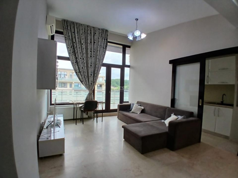 Apartament 3 camere cu terasă în Copou