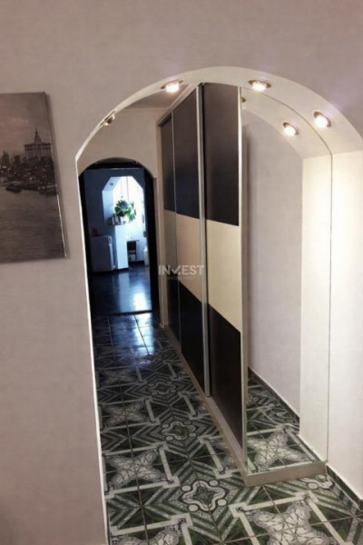 Apartament cu 3 camere decomandat 72MP în Nicolina-CUG
