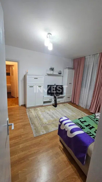 Apartament 2 camere-Podu Ros-Piata Nicolina-etaj 2