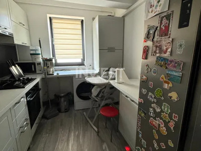 APARTAMENT CU 2 CAMERE DECOMANDAT, ETAJ 2, CAPAT CUG