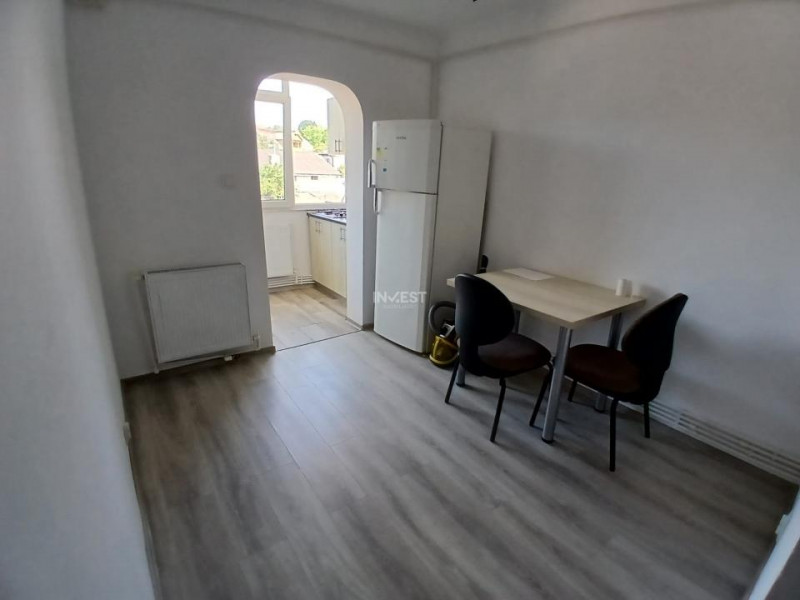 Apartament 1 camera de inchiriat zona Podu de Fier