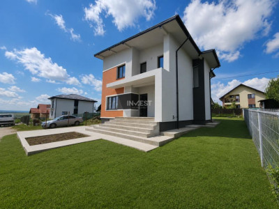 CASA INDIVIDUALA , 4 CAMERE, 130 MP UTILI , 650 MP TEREN