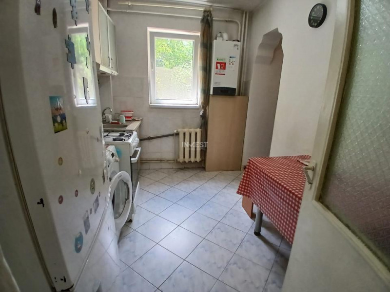 Apartament 2 camere decomandat de inchiriat zona Nicolina