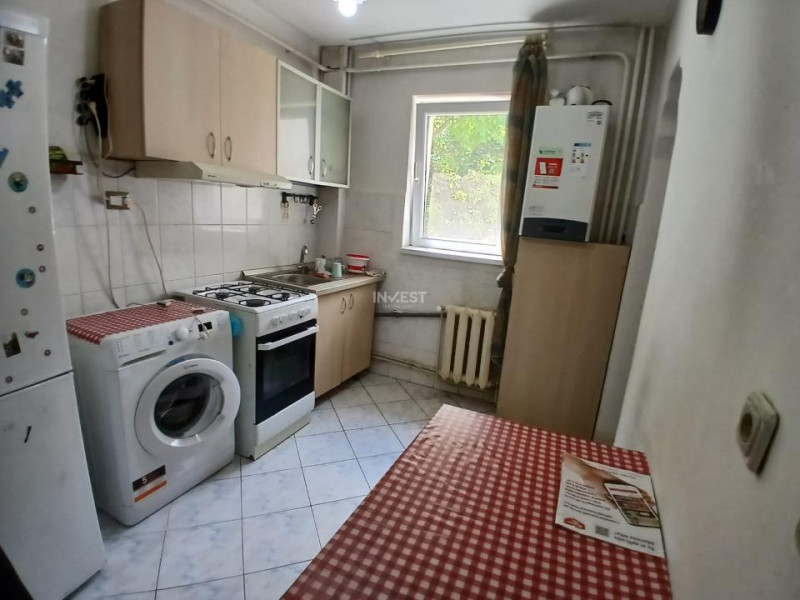 Apartament 2 camere decomandat de inchiriat zona Nicolina