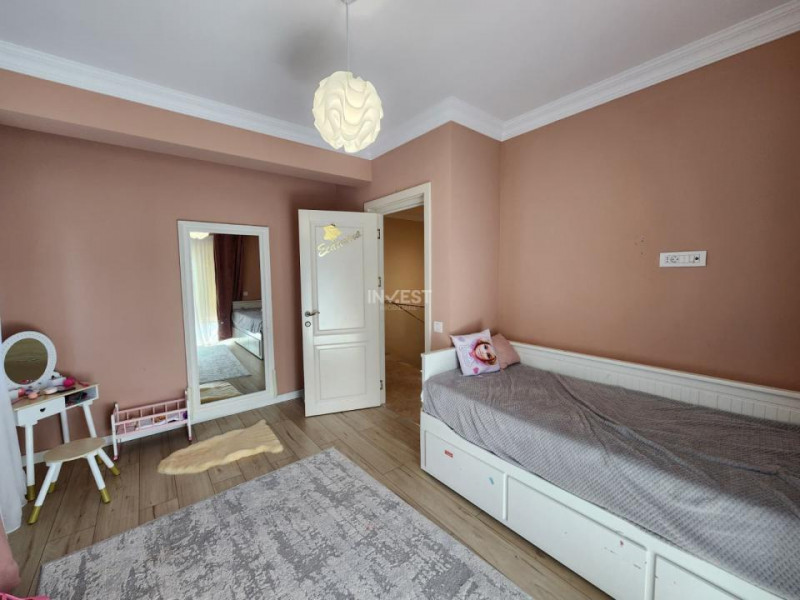 CASA ZONA PODISUL INSORIT , 100 MP UTILI , 380 MP TEREN