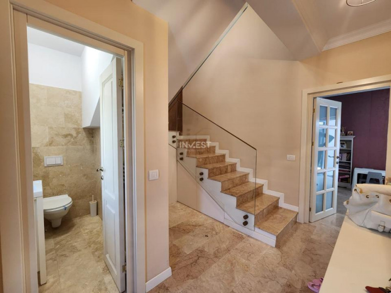 CASA ZONA PODISUL INSORIT , 100 MP UTILI , 380 MP TEREN