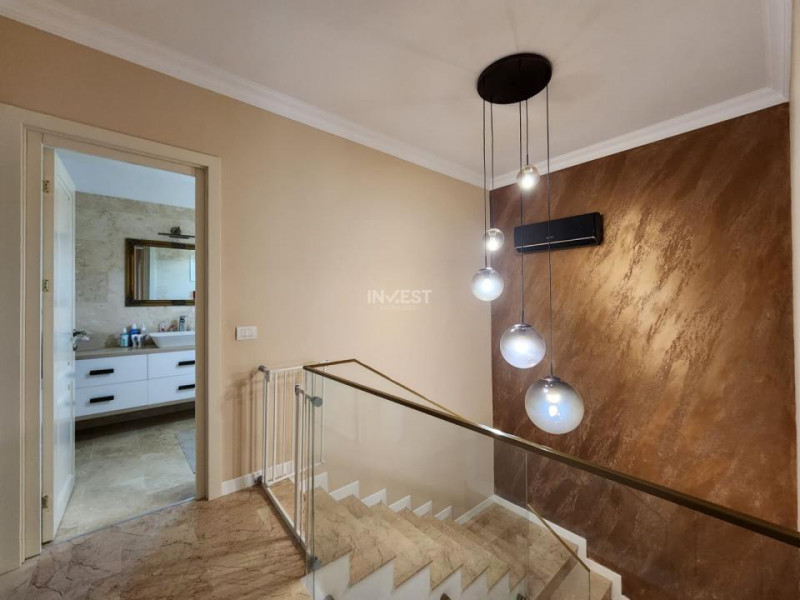 CASA ZONA PODISUL INSORIT , 100 MP UTILI , 380 MP TEREN
