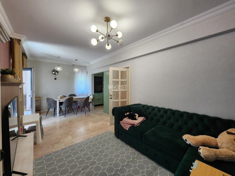CASA ZONA PODISUL INSORIT , 100 MP UTILI , 380 MP TEREN
