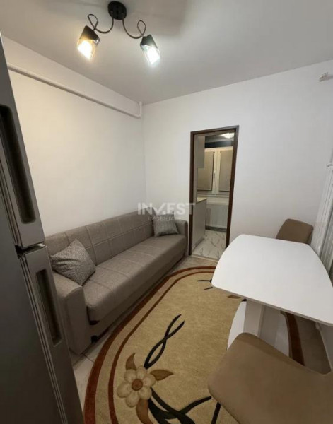 Apartament renovat de vânzare în Nicolina 1 aproape de Centru