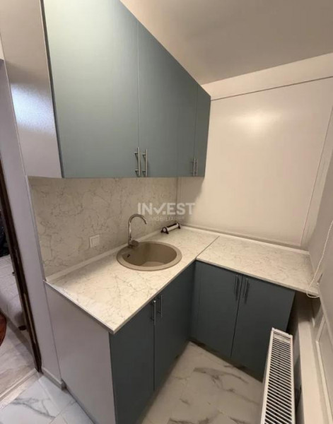 Apartament renovat de vânzare în Nicolina 1 aproape de Centru