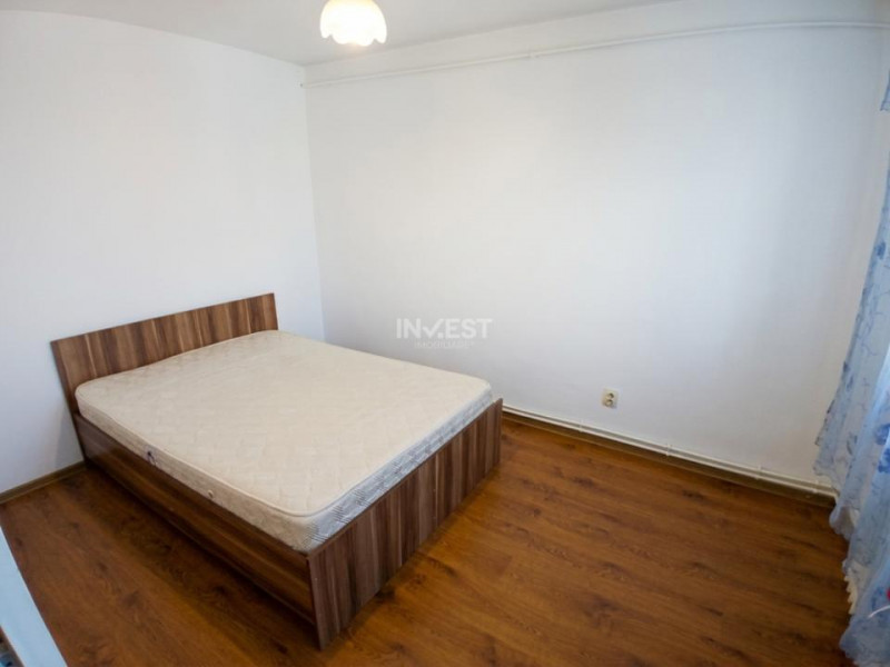 Apartament 3 camere de inchiriat zona Podu Ros