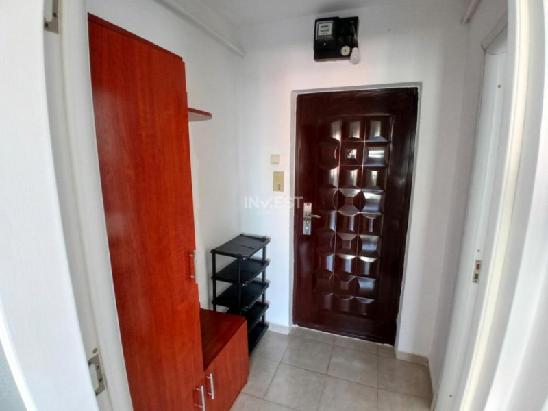 Apartament 3 camere de inchiriat zona Podu Ros