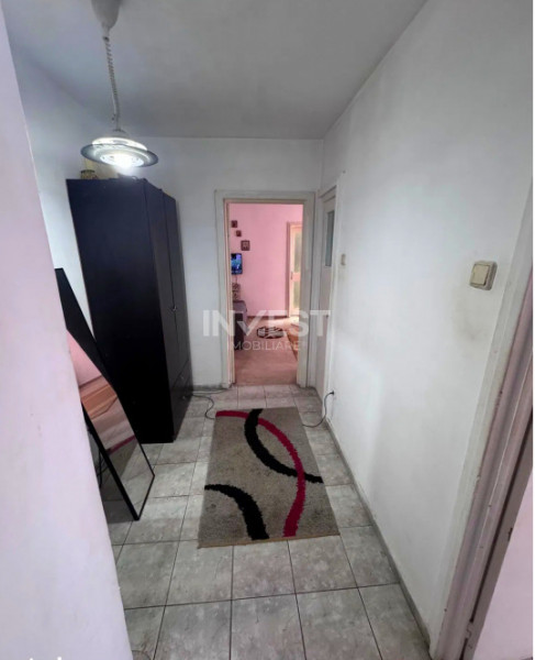 Apartament 2 camere-Cantemir-Podu Ros-etaj intermediar