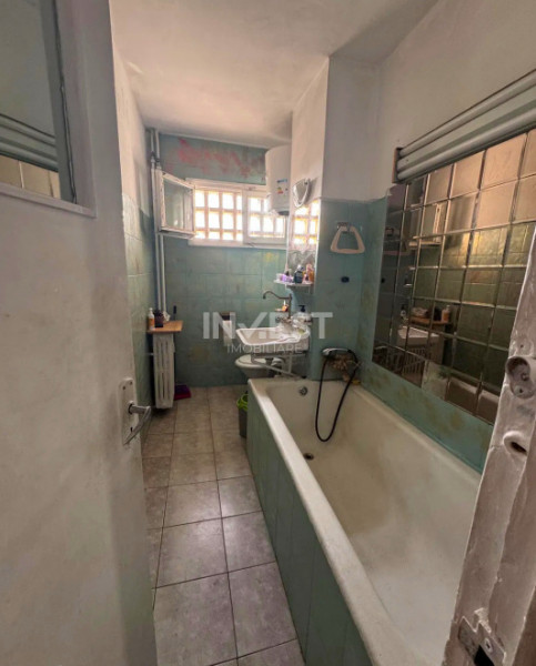 Apartament 2 camere-Cantemir-Podu Ros-etaj intermediar