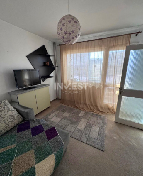 Apartament 2 camere-Cantemir-Podu Ros-etaj intermediar