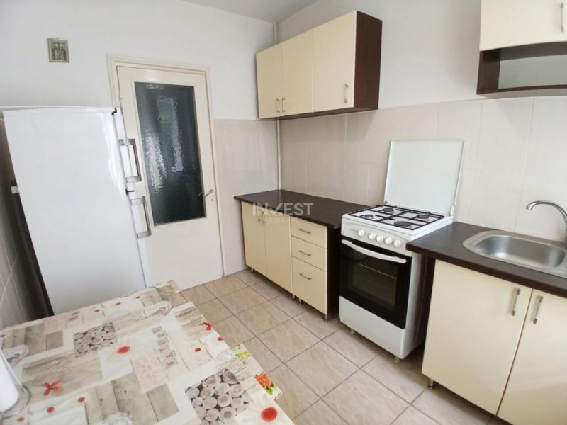Apartament 2 camere de inchiriat zona Tatarasi