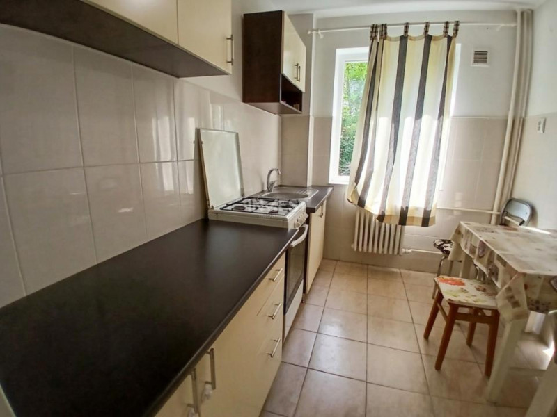 Apartament 2 camere de inchiriat zona Tatarasi