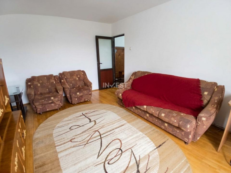 Apartament 3 camere de inchiriat zona Nicolina