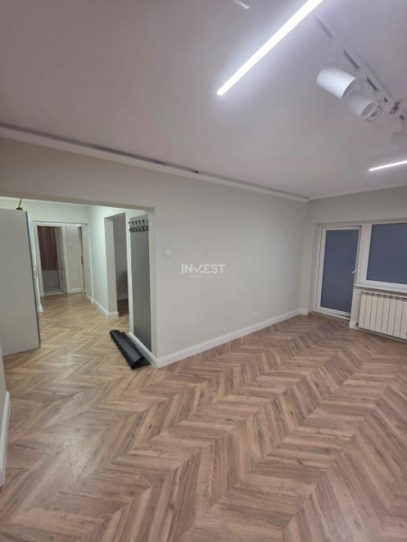 Apartament 2 camere nemobilat în zona Gara, 450 euro/lună