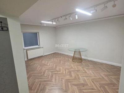 Apartament 2 camere nemobilat în zona Gara, 450 euro/lună