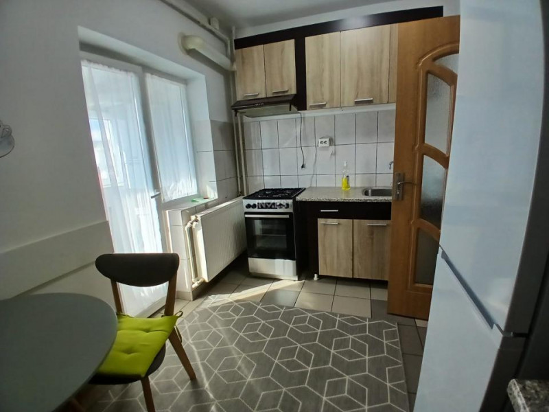 Garsonieră spațioasă de închiriat în zona Gară, 400 €