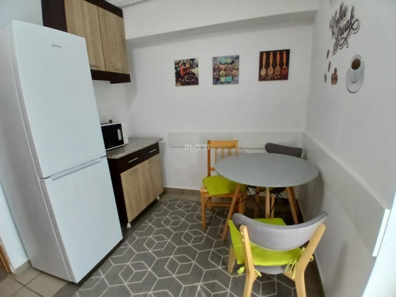 Garsonieră spațioasă de închiriat în zona Gară, 400 €
