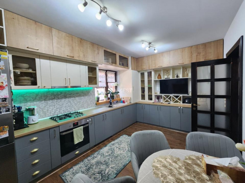 CASA DE VANZARE, 4 CAMERE, 2 BAI, 115 MP UTILI , NICOLINA-STRADA VECHE