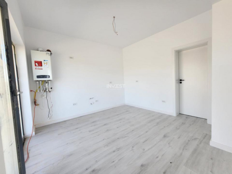 CASA INDIVIDUALA , 4 CAMERE, 2 BAI, 500 mp teren, MOLDOVA MALL