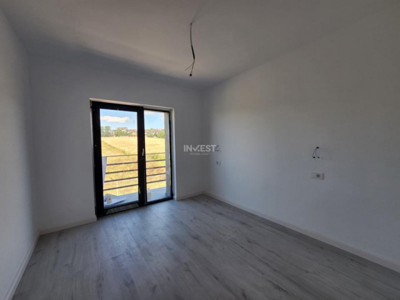 CASA INDIVIDUALA , 4 CAMERE, 2 BAI, 500 mp teren, MOLDOVA MALL