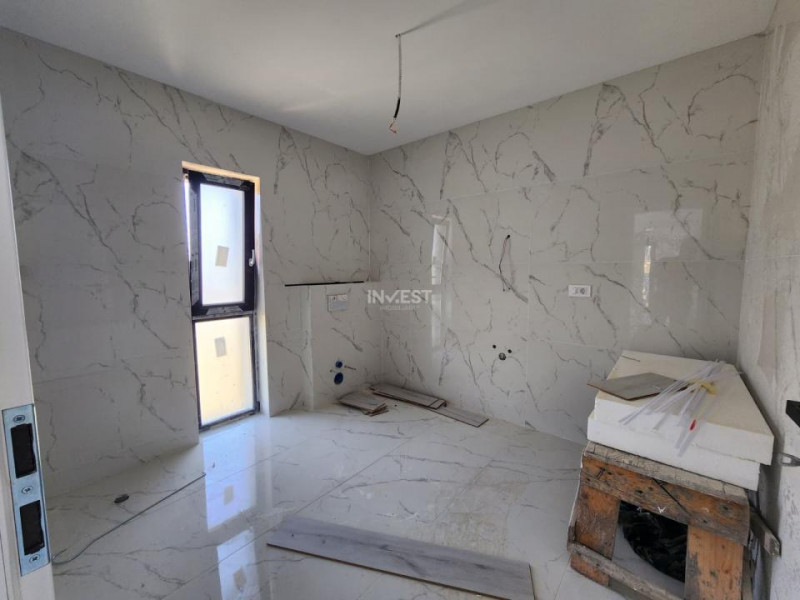 CASA INDIVIDUALA , 4 CAMERE, 2 BAI, 500 mp teren, MOLDOVA MALL