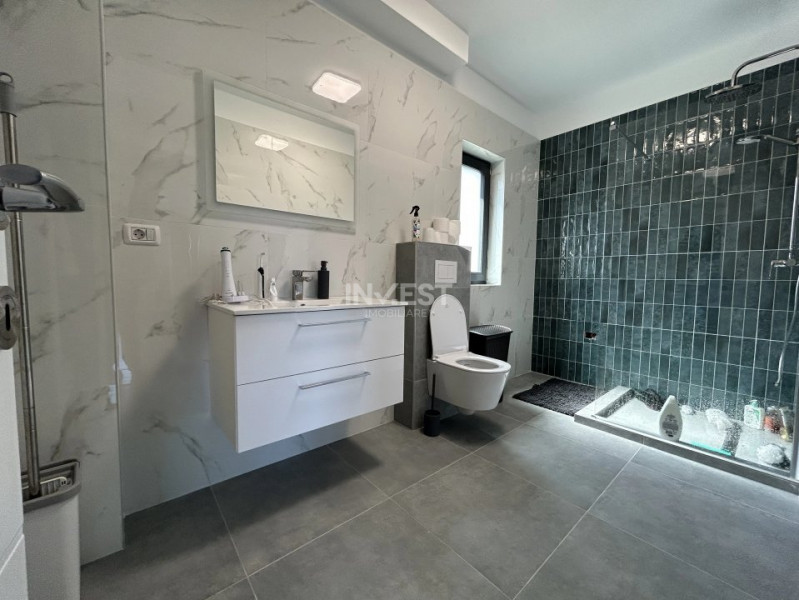 CASA CU 4 CAMERE + BECI SPATIOS , CAPAT CUG , TVA INCLUS IN PRET !!!
