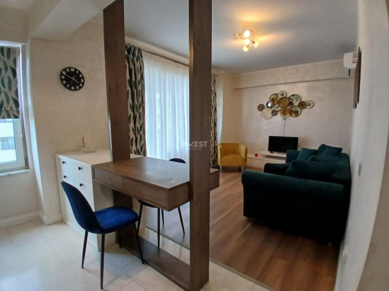 Apartament spațios cu 2 camere și 2 balcoane de închiriat în Copou