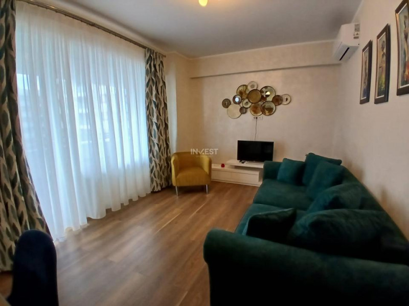 Apartament spațios cu 2 camere și 2 balcoane de închiriat în Copou
