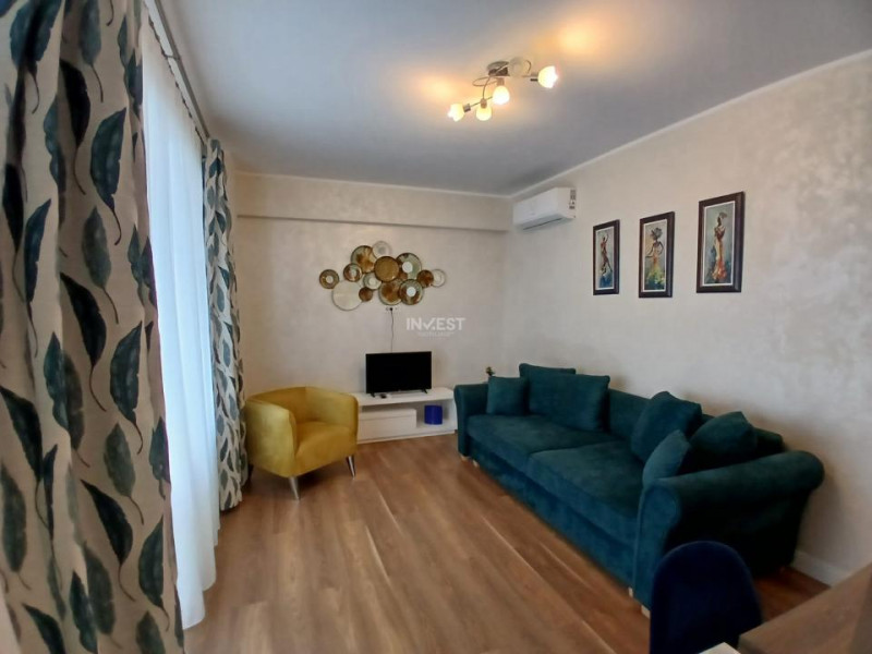 Apartament spațios cu 2 camere și 2 balcoane de închiriat în Copou