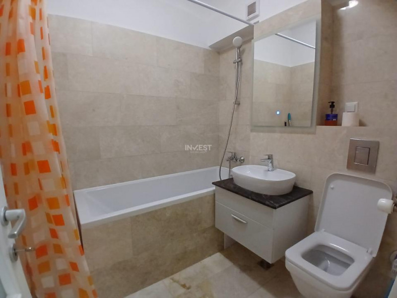 Apartament spațios cu 2 camere și 2 balcoane de închiriat în Copou