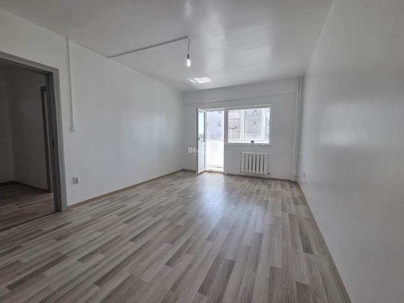 Apartament 2 camere, etaj intermediar, renovat, bloc fara risc