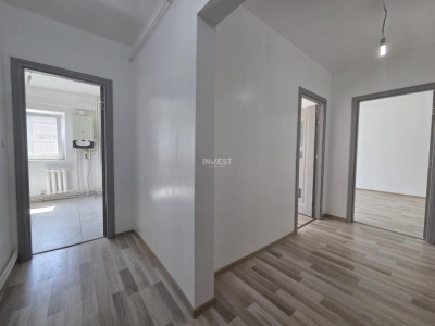 Apartament 2 camere, etaj intermediar, renovat, bloc fara risc