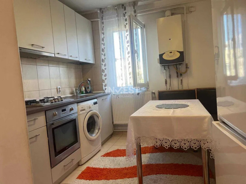 Apartament 2 camere de inchiriat zona Podu Ros