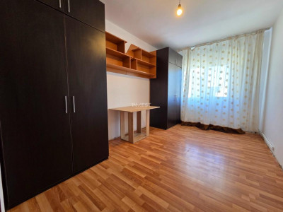 Apartament 2 camere, decomdat, etaj intermediar, zona Mircea cel Batran