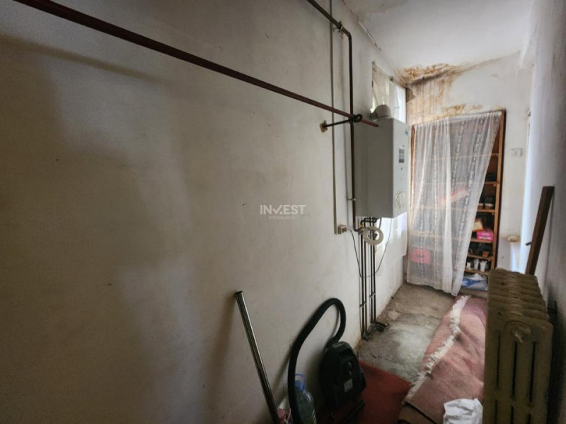 CASA CENTRU IASI, 7 CAMERE, 143 MP UTILI, 22 MP BECI, MAGAZIE SI GARAJ