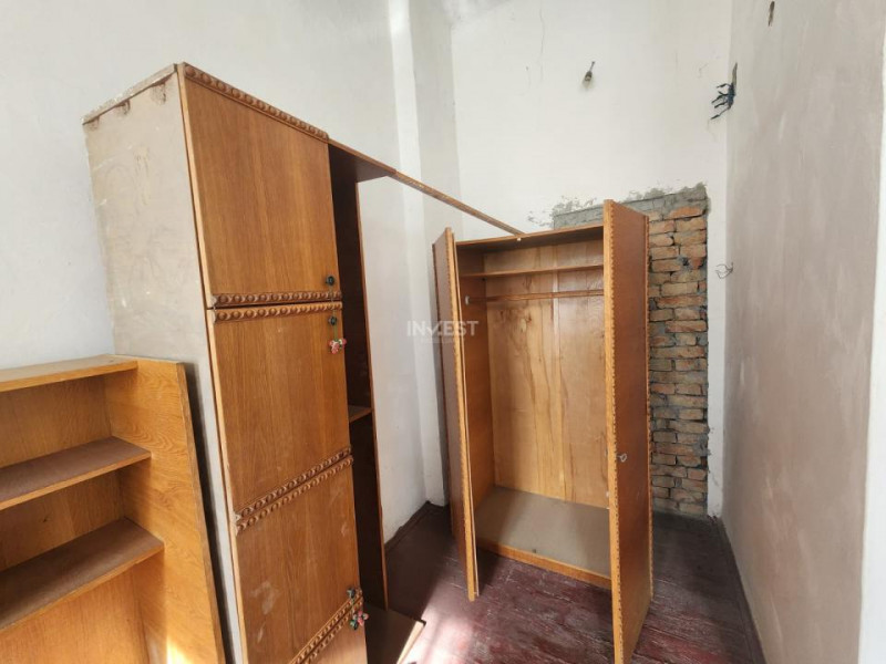 CASA CENTRU IASI, 7 CAMERE, 143 MP UTILI, 22 MP BECI, MAGAZIE SI GARAJ