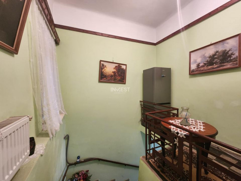 CASA CENTRU IASI, 7 CAMERE, 143 MP UTILI, 22 MP BECI, MAGAZIE SI GARAJ