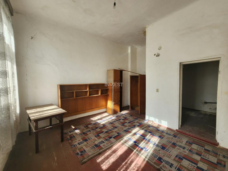 CASA CENTRU IASI, 7 CAMERE, 143 MP UTILI, 22 MP BECI, MAGAZIE SI GARAJ