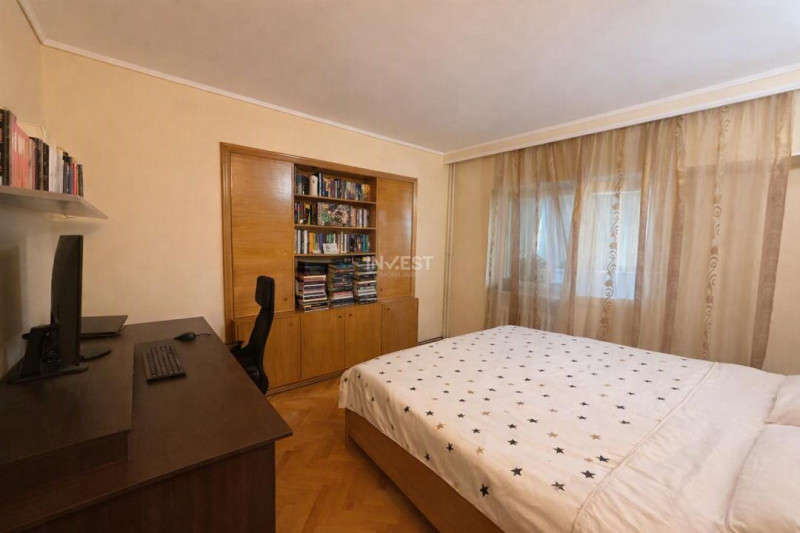 3 camere decomandat - Esplanadă Nicolina - 87 MP - etaj intermediar