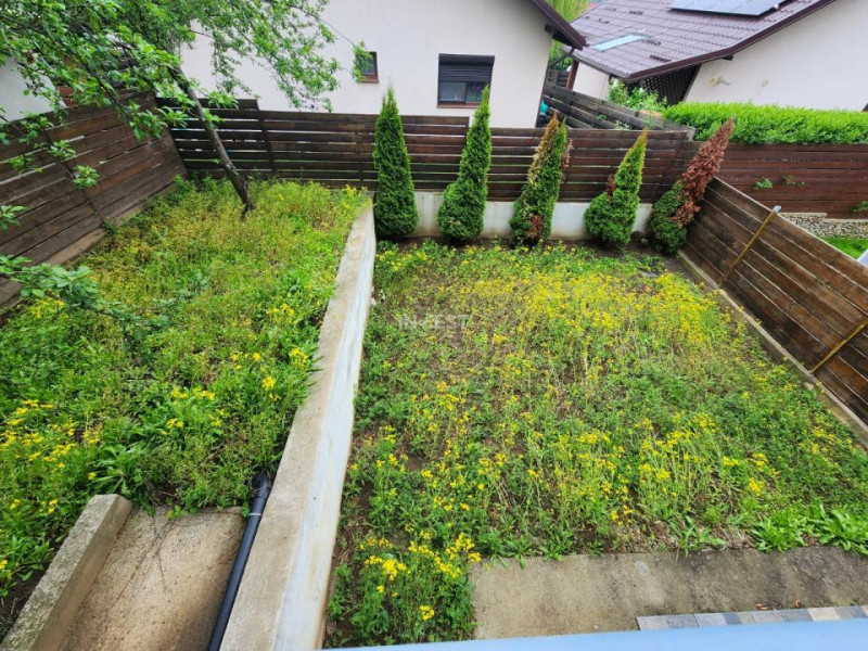 Casa de vanzare 120mp utili, 3 bai zona Valea Adanca-Mega Image
