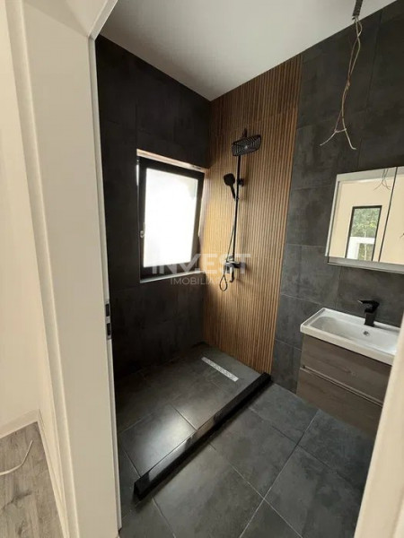 CASA INDIVIDUALA, 4 CAMERE, 2 BAI SI POD, VALEA ADANCA ZONA 5 DRUMURI