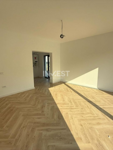 CASA INDIVIDUALA, 4 CAMERE, 2 BAI SI POD, VALEA ADANCA ZONA 5 DRUMURI