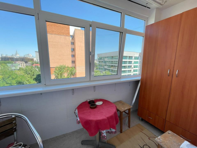 Apartament 2 camere decomandat de inchiriat zona Podu Ros 