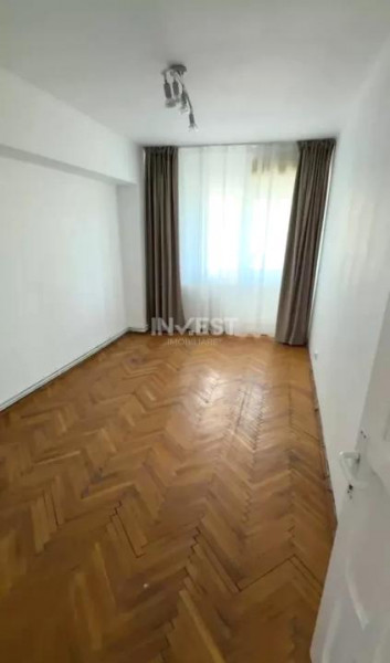 Apartament 3 camere D. 2 băi 77 mp + Boxă - Nicolina Pizza Nico