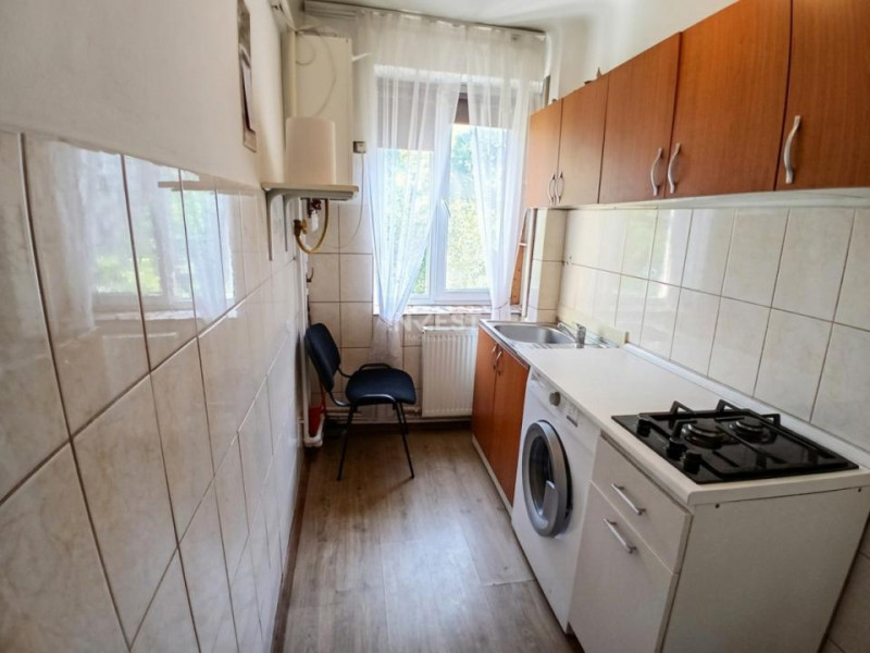 Apartament 1 camera decomandat zona Granit